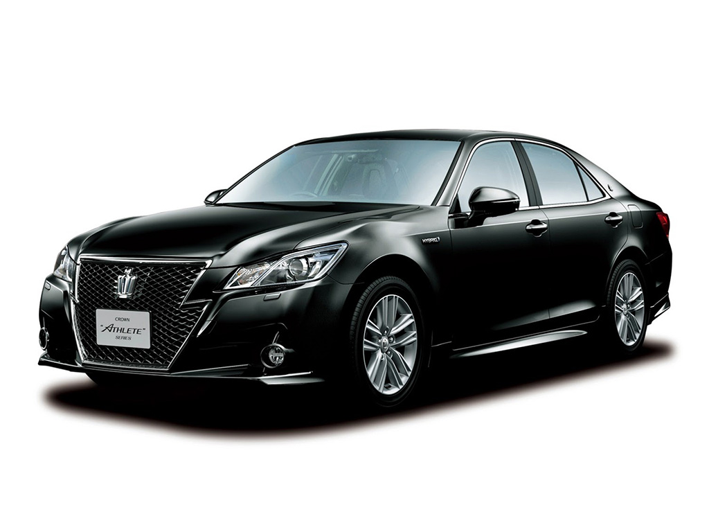 2013 Toyota Crown launched in Japan