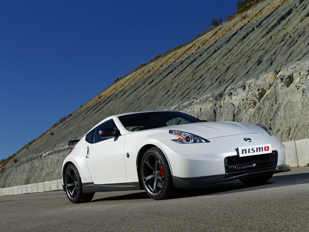 Nissan 370Z tweaked by Nismo for 2014
