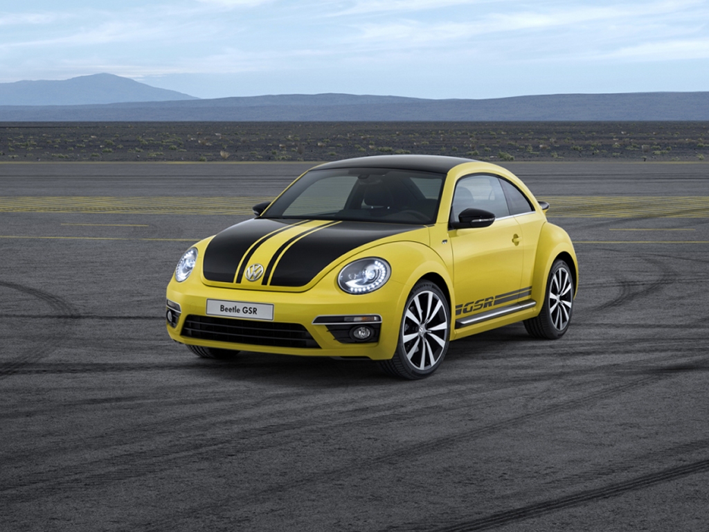 2014 Volkswagen Beetle GSR puts on honey-bee attire