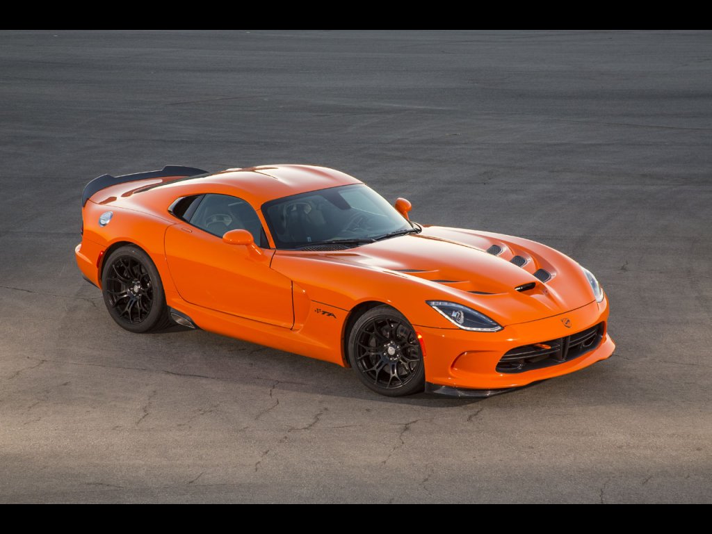 Track-focused 2014 SRT Viper TA shows up in New York
