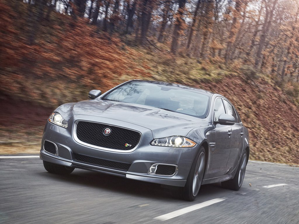 2014 Jaguar XJR unveiled at the New York Auto Show