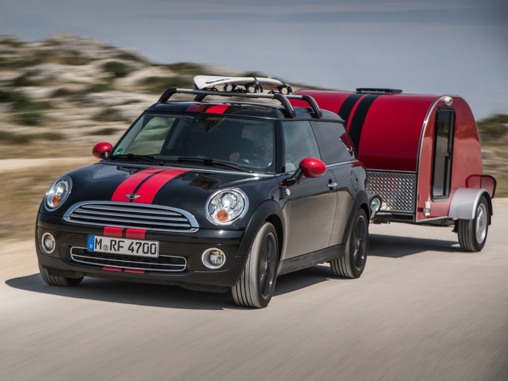 Mini shows off cheesy camping concepts for Countryman