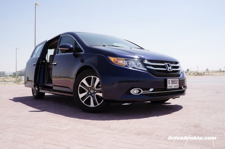 2014 Honda Odyssey Touring in the UAE 8