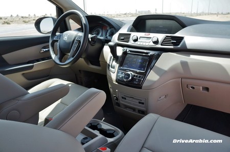 2014 Honda Odyssey Touring in the UAE 9