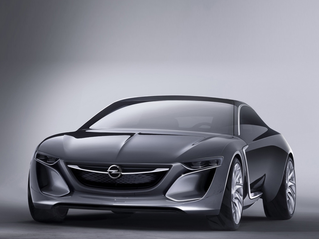 Opel’s long nosed Monza Concept is a beauty waiting to be made
