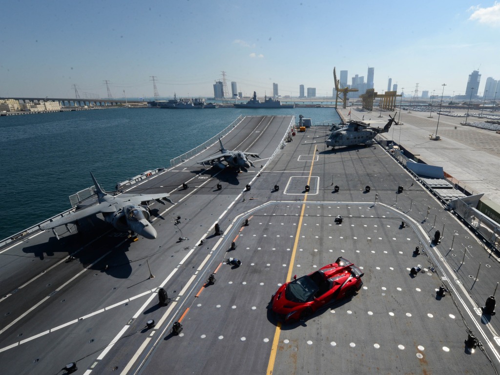 Lamborghini Veneno Roadster shown on Italian warship in Abu Dhabi