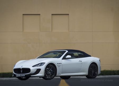 2014 Maserati Ghibli and Quattroporte in the UAE 10