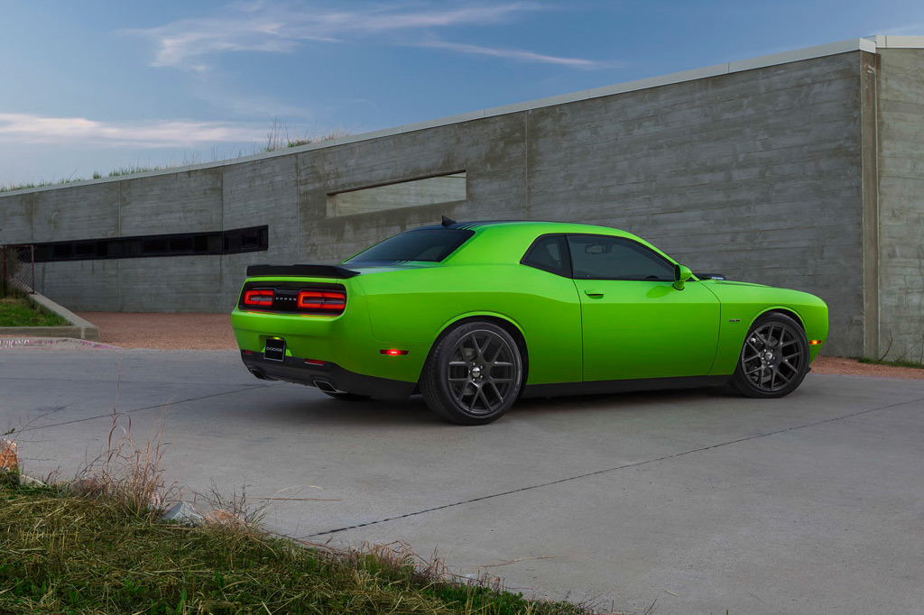 Uconnect Access App >> Dodge Challenger 2015 debuts at New York Auto Show | Drive Arabia Uconnect Access App >> Dodge Challenger 2015 debuts at New York Auto Show | Drive Arabia