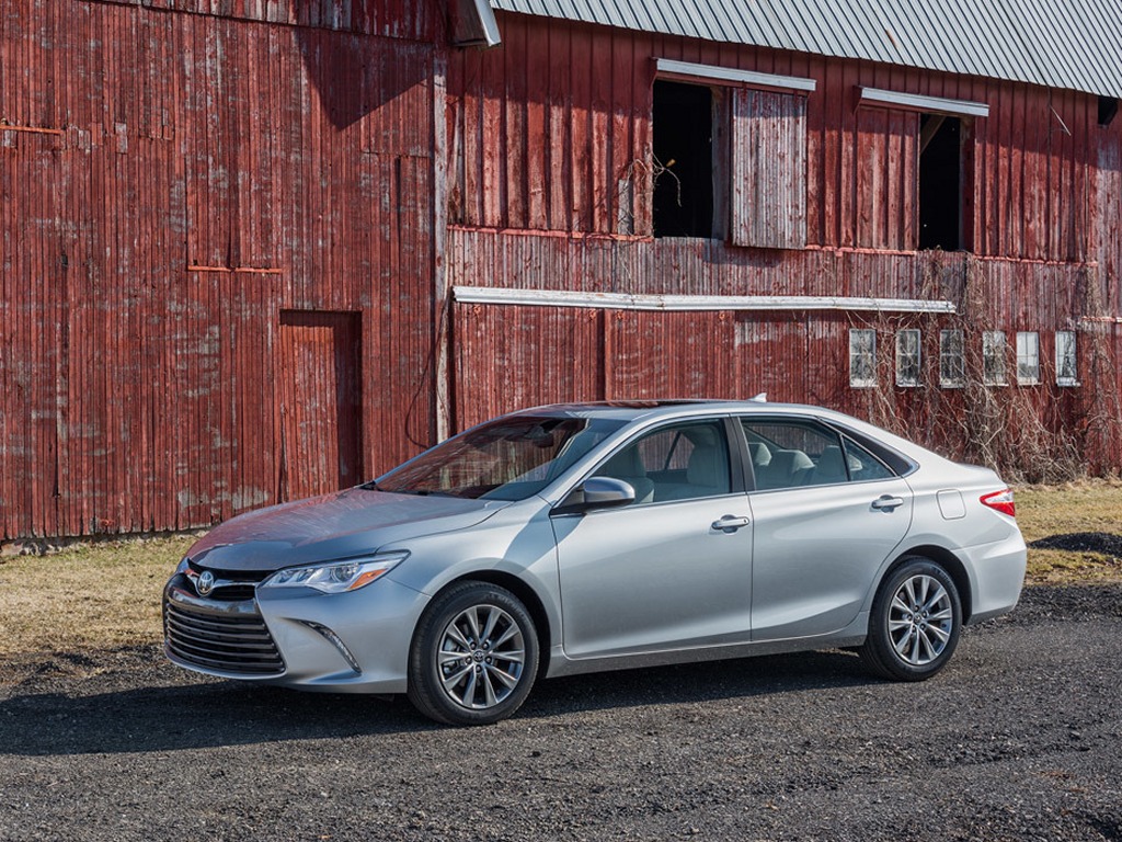 2015 Toyota Camry debuts at New York Auto Show