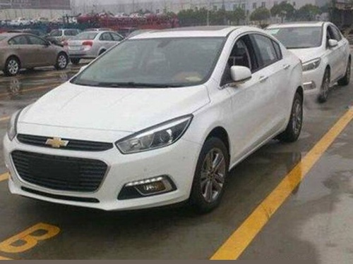 Possible 2015 Chevrolet Cruze spotted in China