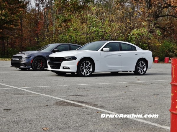 2015 Dodge Charger 16