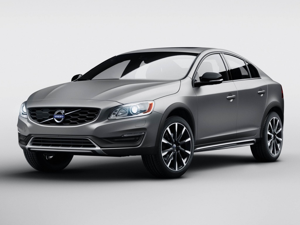 Volvo S60 Cross Country -- forget lowering, this one is lifted