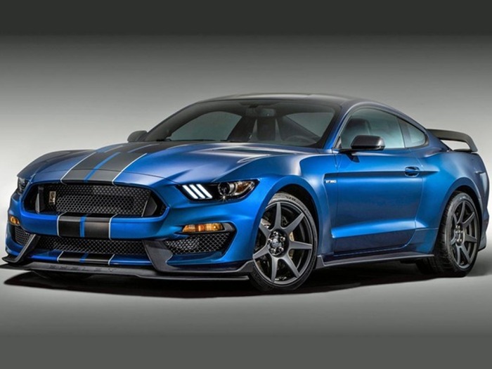 Ford Shelby Mustang GT350R becomes quickest muscle-car on the
