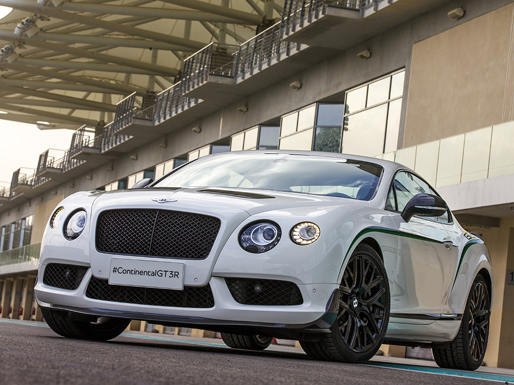 Bentley Continental GT3-R debuts in the UAE at the Yas Marina Circuit