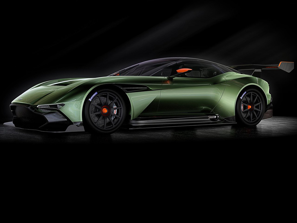 Aston Martin Vulcan unveiled in Dubai