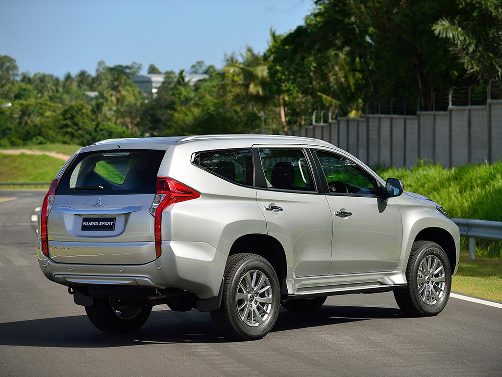 2016 Mitsubishi Pajero Sport officially revealed | Drive ...