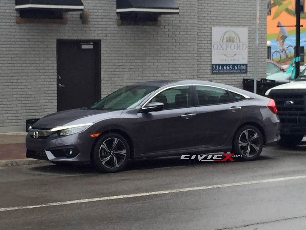 2016 Honda Civic sedan spotted completely undisguised