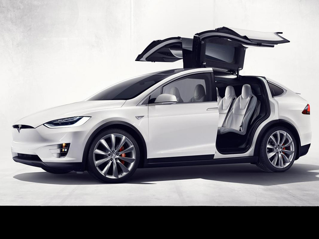 Tesla Model X fully-electric crossover SUV debuts