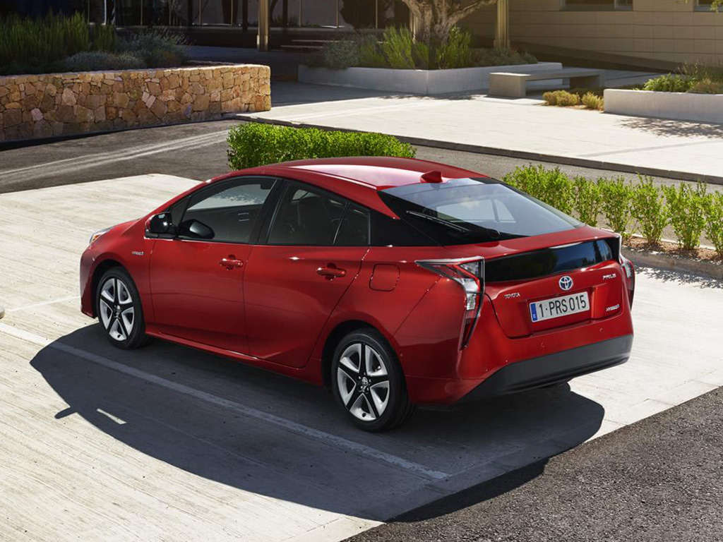 Тойота гибрид 2016. Toyota Prius 2016. Тойота Приус 2022. Toyota Prius 2023. Toyota Prius новый.