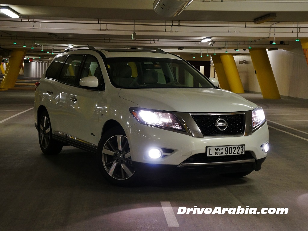 First drive: 2015 Nissan Pathfinder Hybrid in the UAE