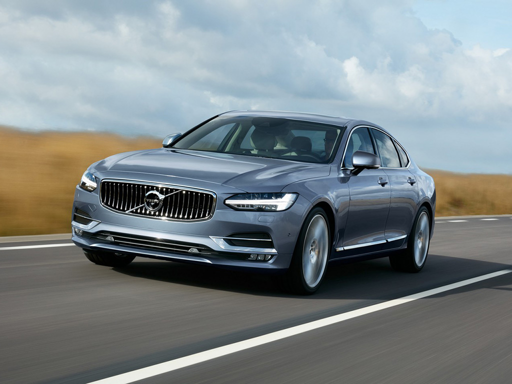 2017 Volvo S90 officially revealed