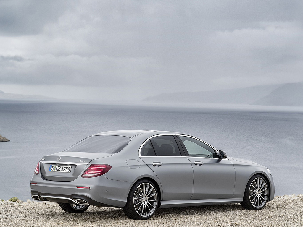 Мерседес w213r