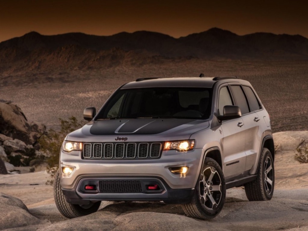 2017 Jeep Grand Cherokee Trailhawk and Summit revealed