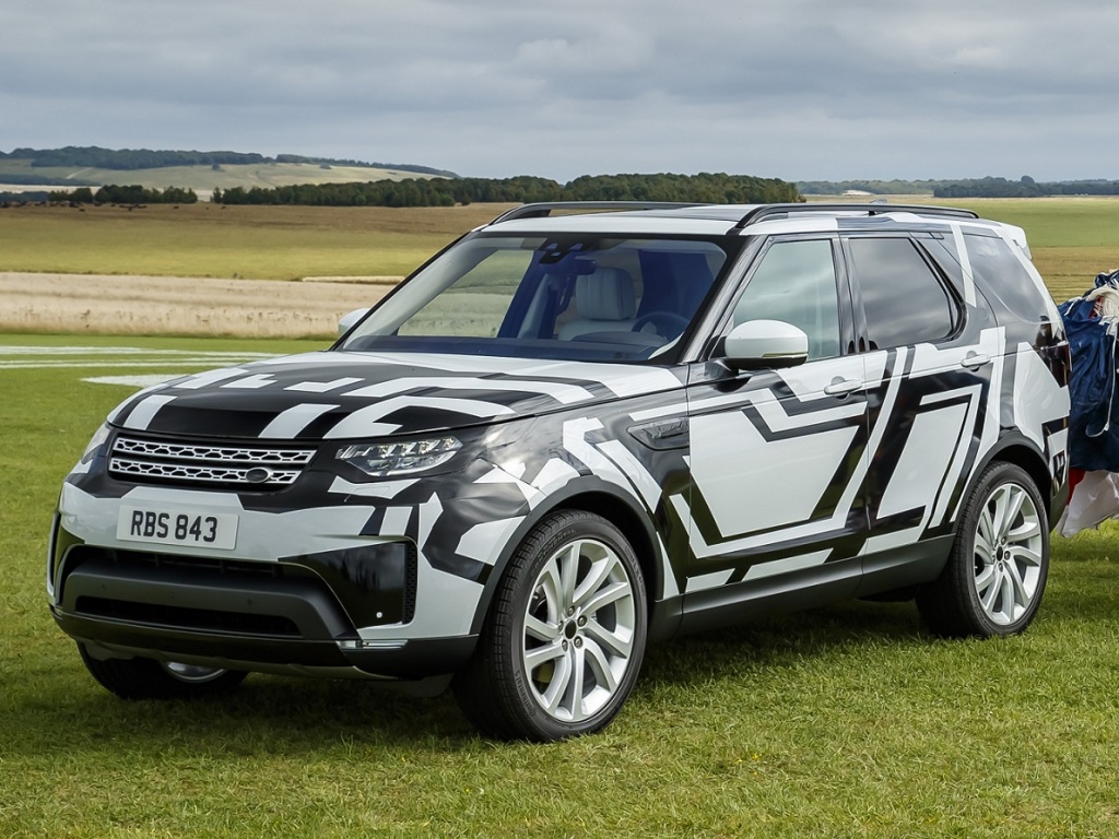 2017 Land Rover Discovery sneak peek