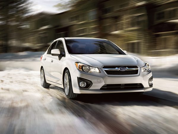 2014-subaru-impreza-front-end-in-motion