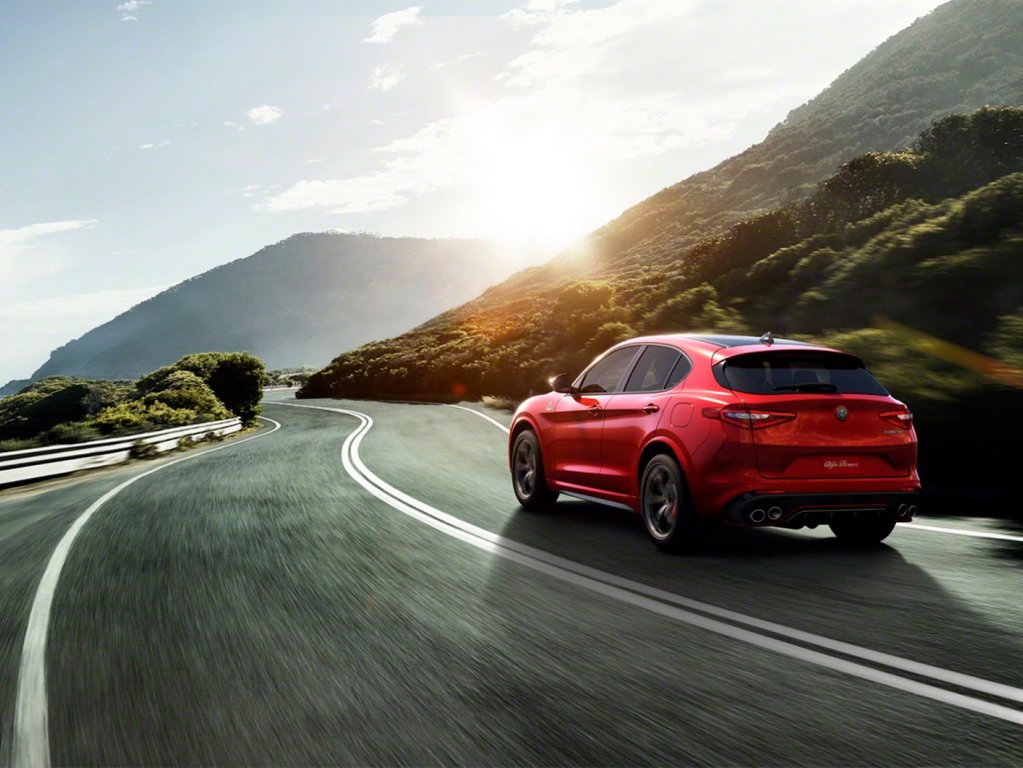 All New 2018 Alfa Romeo Stelvio Suv Surfaces Drive Arabia