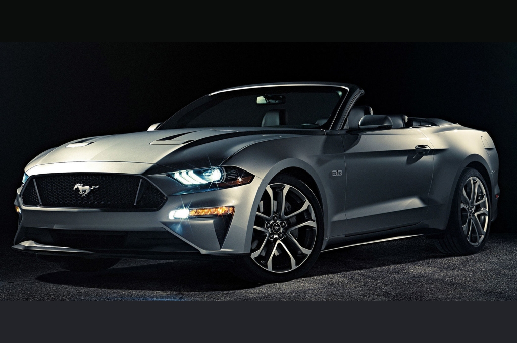 2018 Ford Mustang gets early revamp in coupe and convertible forms