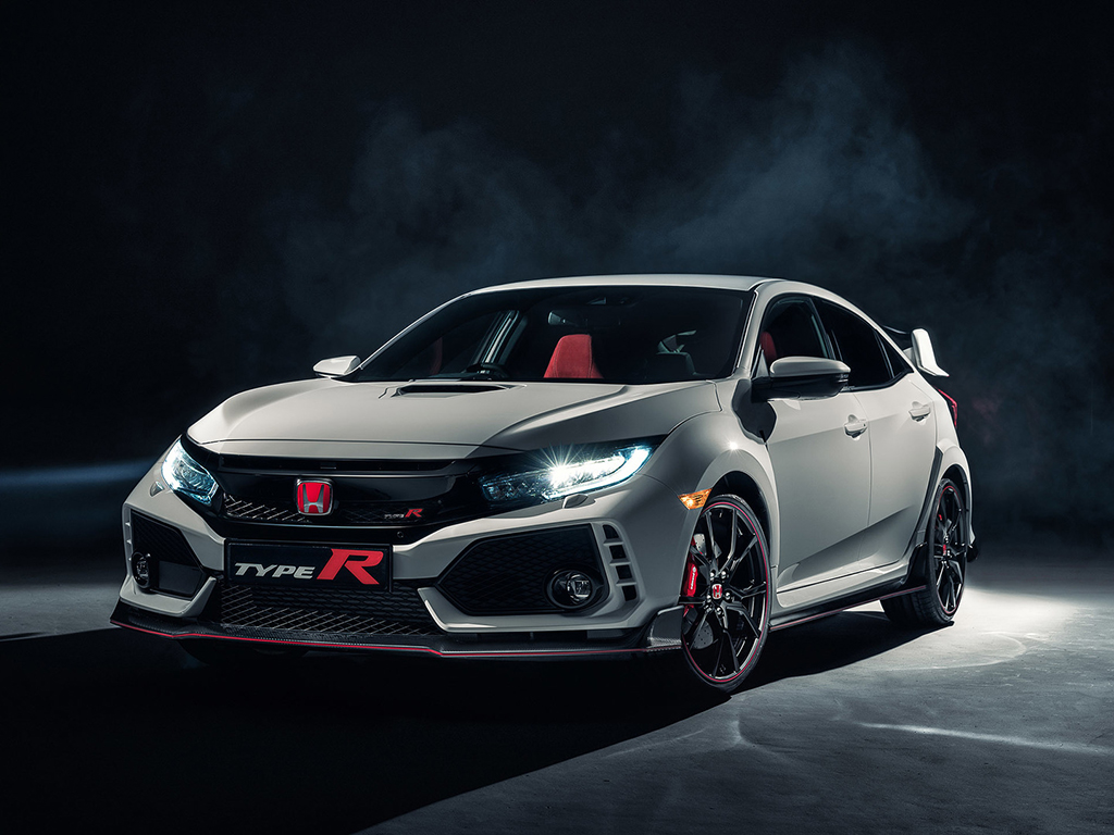 18 Honda Civic Type R Finally Debuts In Production Form Drive Arabia