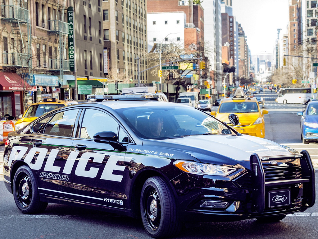 Ford Fusion Responder Hybrid police car revealed