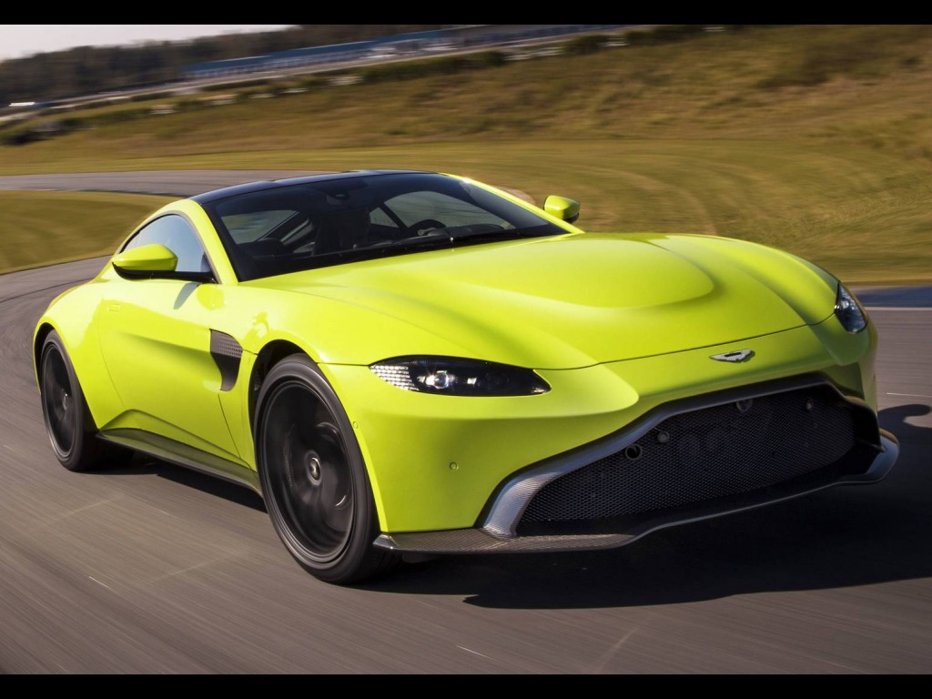 2018 Aston Martin Vantage debuts with reveal in Dubai