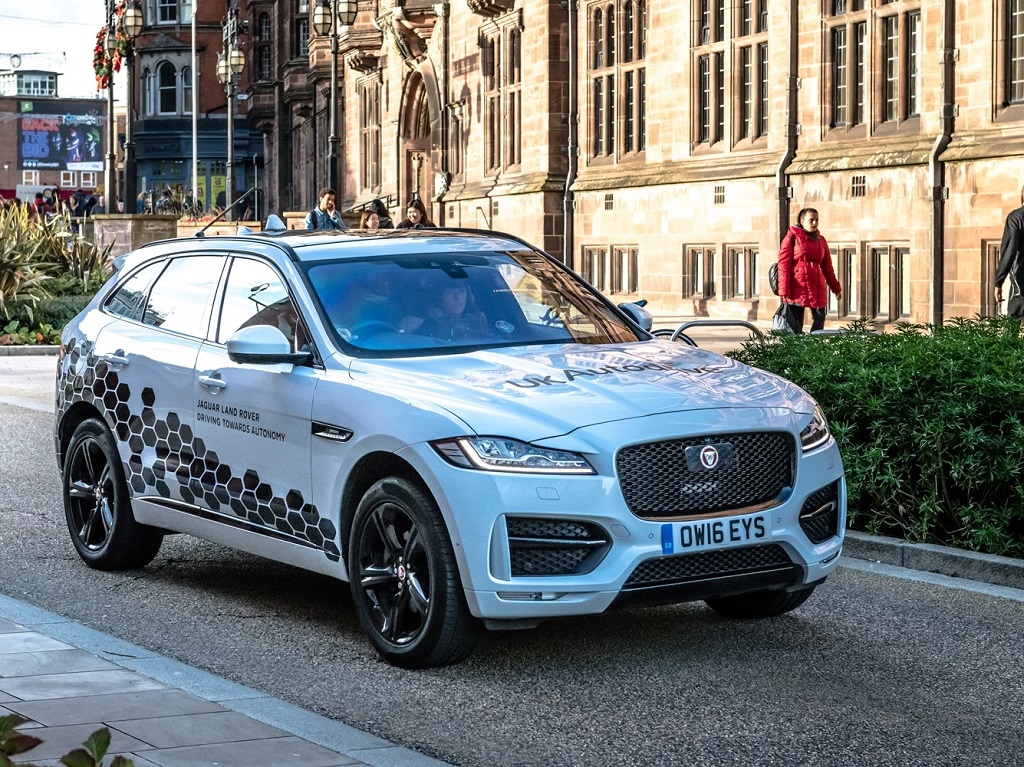 "جاكوار لاند روڤر" تشارك في أول سلسلة اختبارات للسيارات ذاتية القيادة  على الطرق العامة في المملكة المتحدة