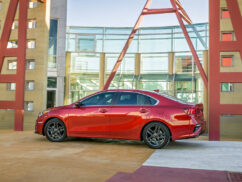 2019 Kia Cerato displays Stinger-inspired design at ... 2019 Kia Cerato displays Stinger-inspired design at ...