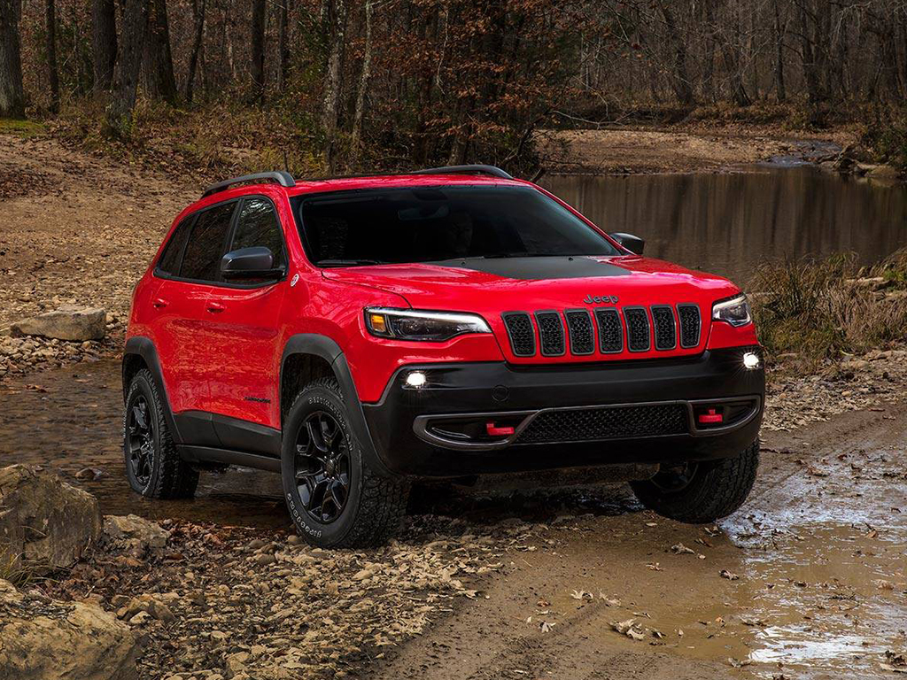 2019 Jeep Cherokee ditches squinty headlights for good