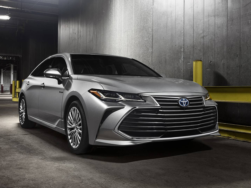 2019 Toyota Avalon debuts with world's biggest grille