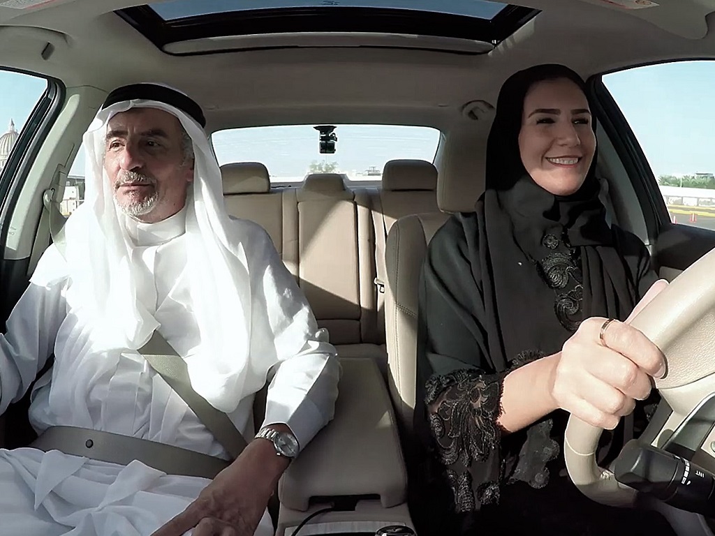 بالفيديو... نيسان تمنح النساء السعوديات فرصة تعلّم القيادة على ايدي مدريبيهن‬‎