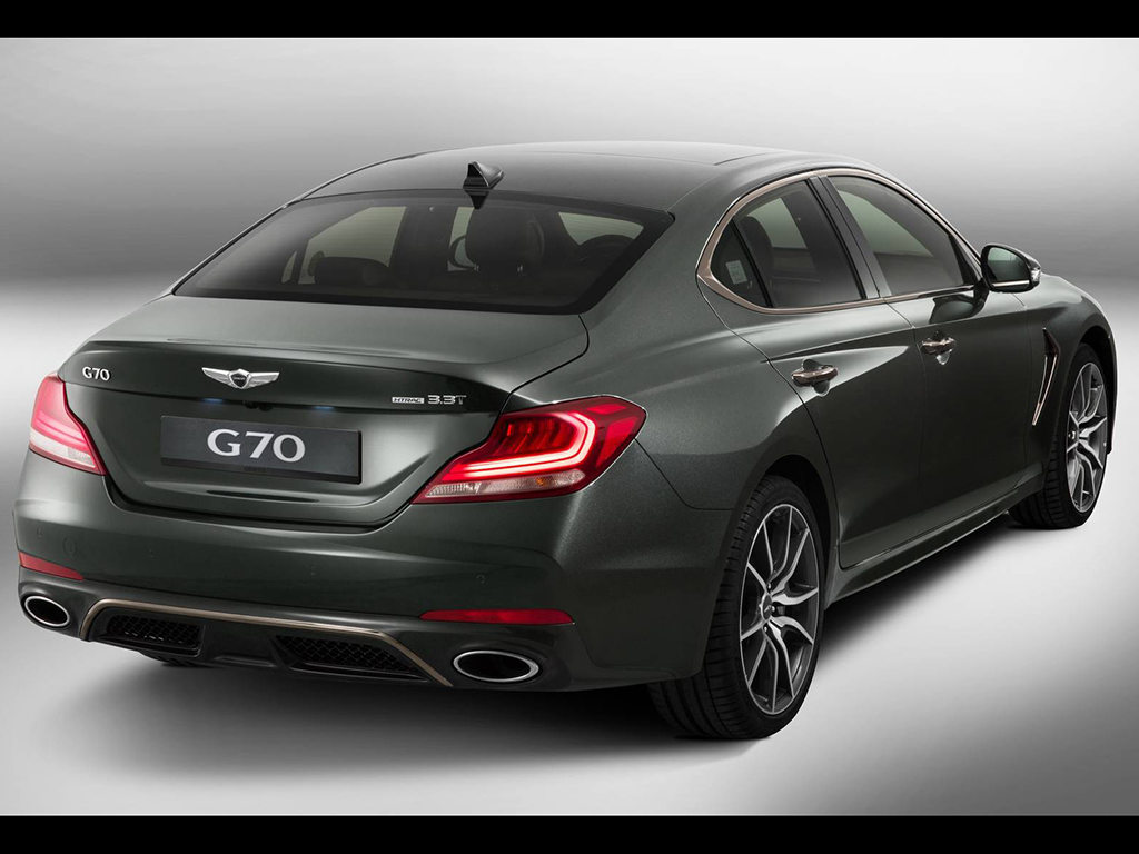 2019 Genesis G70 debuts with proper manual gearbox | Drive ... 2019 Genesis G70 debuts with proper manual gearbox | Drive ...