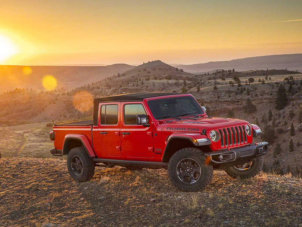 2020 Jeep Gladiator debuts 15 years after the concept