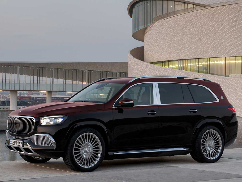 Mercedes-Maybach GLS 600 debuts with a thud