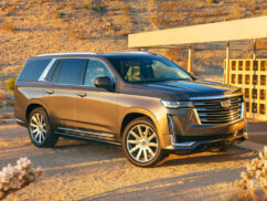 Image for 2021 Cadillac Escalade debuts with industry-first features