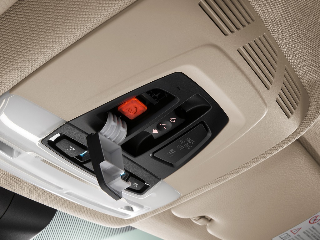 مجموعة BMW تستعرض نظام "اتصال الطوارئ" المبتكر بحضور وفد من هيئة الإمارات للمواصفات والمقاييس "مواصفات"