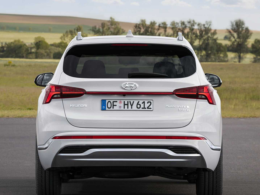 2021 hyundai santa fe arrives with more than just a