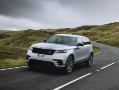Image for 2021 Range Rover Velar updated with new tech
