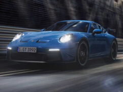 Image for 2022 Porsche 911 GT3 debuts, faster than ever