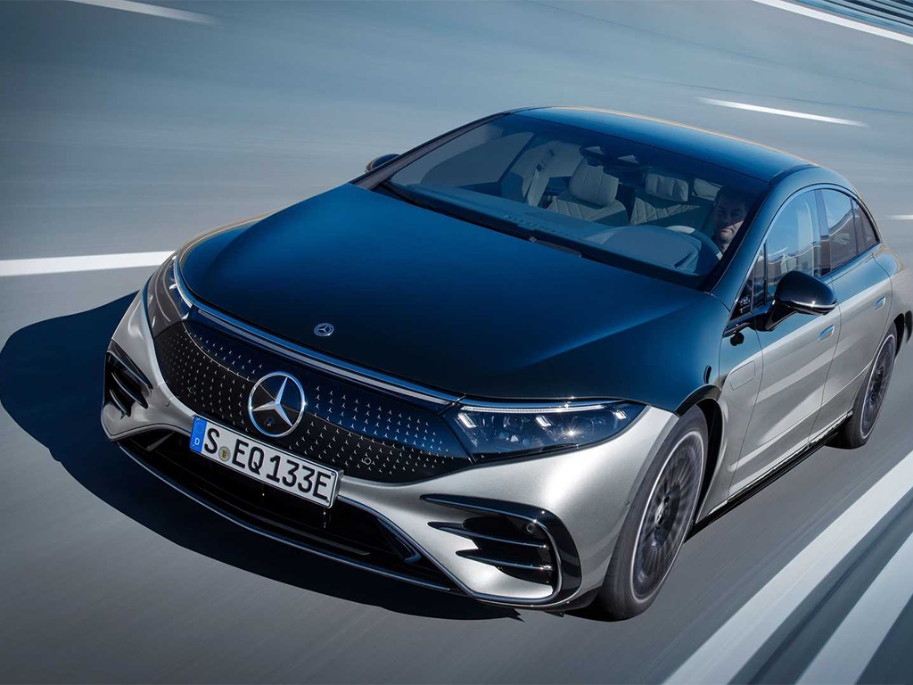 Mercedes-Benz EQS enters luxury EV sedan battlefield | Drive Arabia