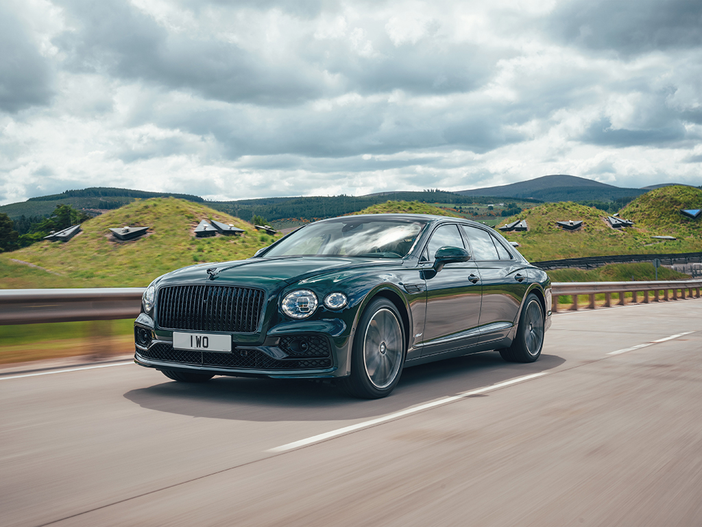 2022 Bentley Flying Spur Hybrid adds electricity to the range