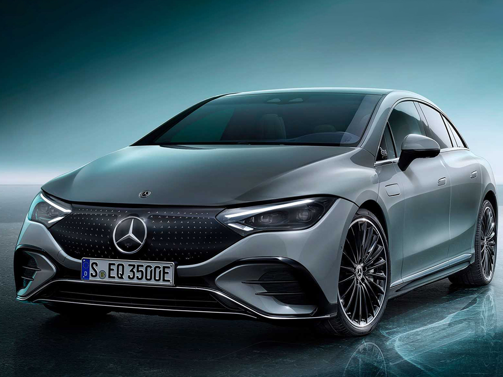 2023 Mercedes-Benz EQE shows up as EQS' younger sibling